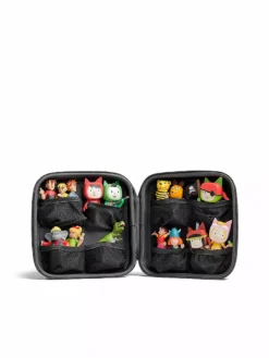 Titelseite -Tonies tonies tonie transporter28rot29 2 768 1024 75 7067853 2